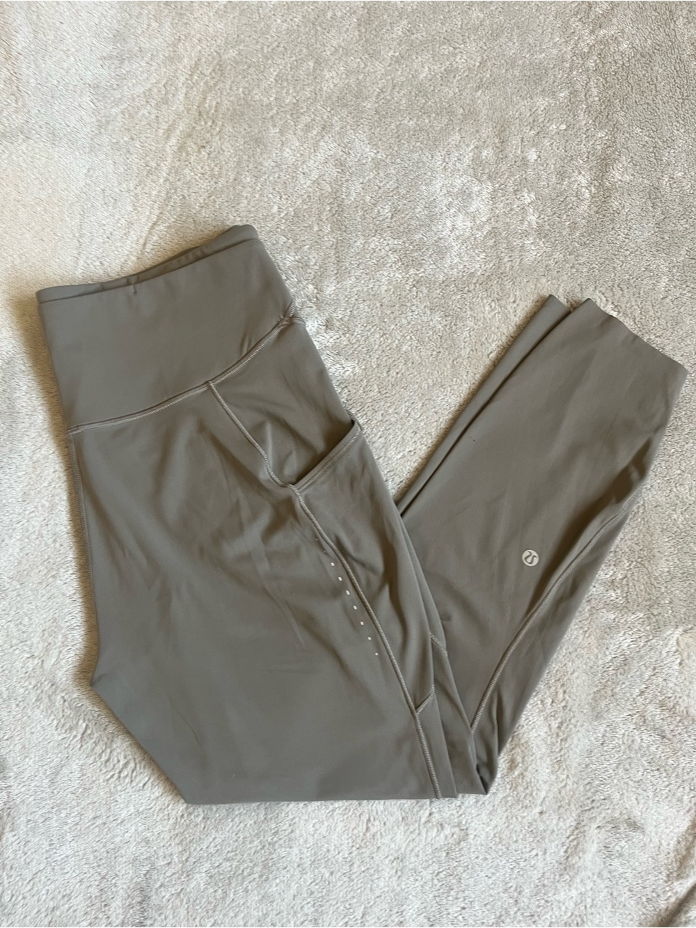 Lululemon Fast and Free High-Rise Tight 25” Pockets *Updated size 12 in Rover